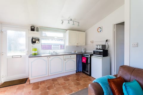 Well equipped kitchen 