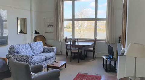 Putney apartment living room with view of The Thames