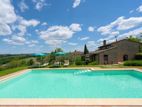 Property, Swimming Pool, Real Estate, House, Sky, Estate, Building, Home, Water, Vacation
