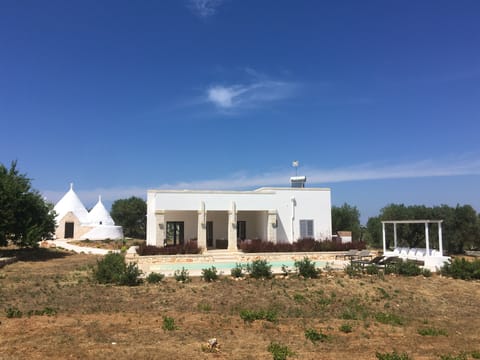 Paradiso House and Trullo
