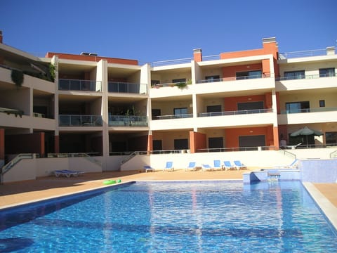 Dunas do Mar swimming pool shared by only 28 properties