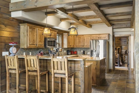 Room for 3 more at the breakfast bar