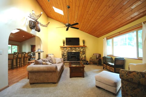 Wicker Moose Manor