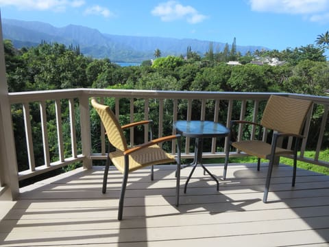 Relax for breakfast, lunch or refreshments on the lanai