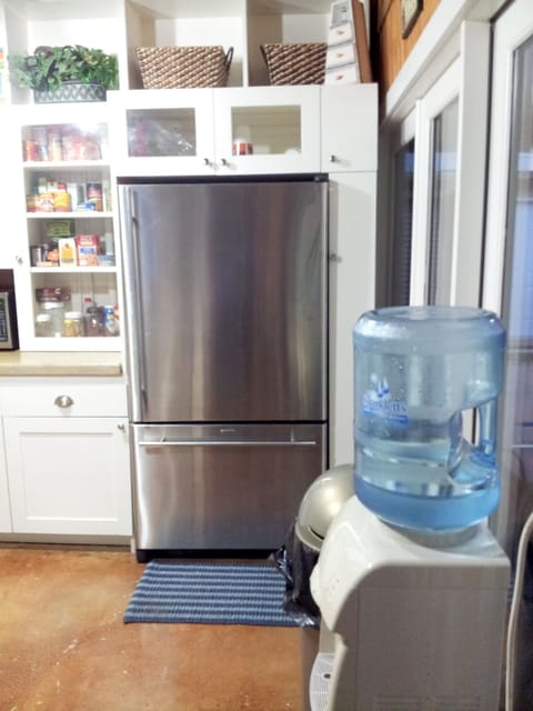 Spring water dispenser