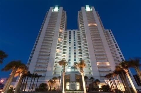 The impressive Sapphire Condominium makes a grand first impression.