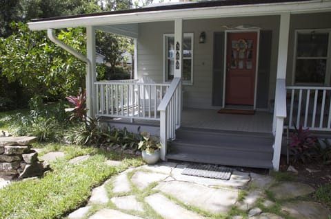 Two and a half blocks from the ocean, this little beach cottage is old Florida.