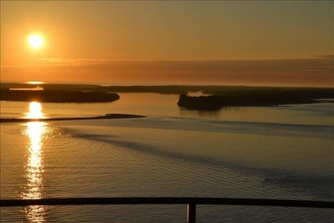 Enjoy your morning coffee from the balcony with exquisite views.