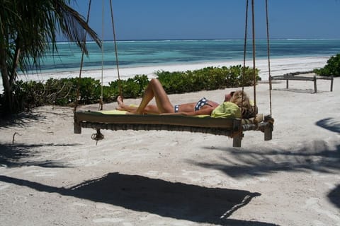 Zanzibari Hamoc on our private beach !