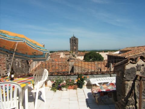 Agde -secluded roof terrace, panoramic views