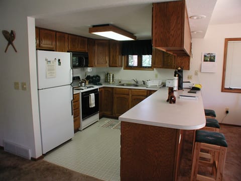 Fully equipped kitchen
