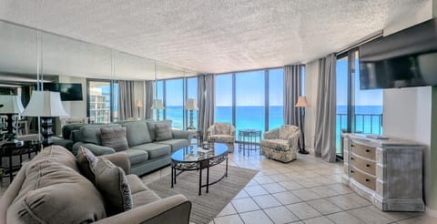 11th Floor Panoramic Views