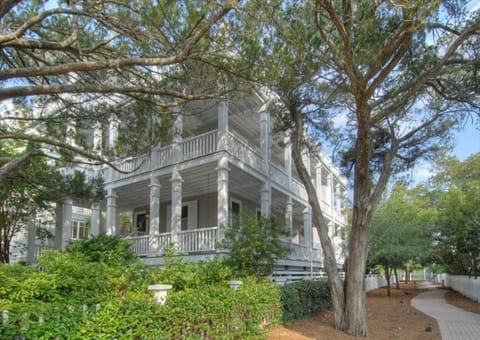 Thomas Fletcher Cottage