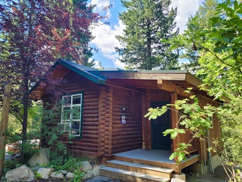 Welcome to Rocky Top Cabin!