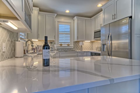 its 4 oclock somewhere