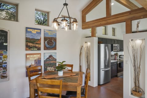 Dining table extends to seat 6.