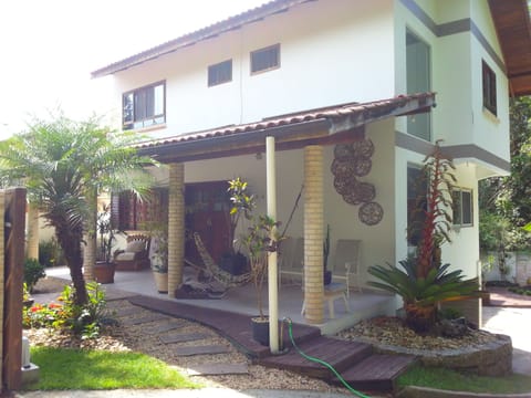 casa de campo em contato com a  Natureza 