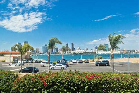 Coronado Bay View of America's Finest City! 
