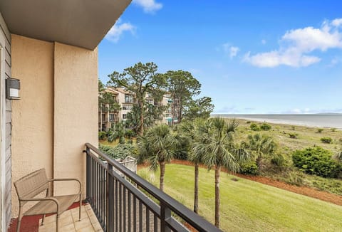 Point of View - Oceanview Condo in Sea Pines with Community Pool