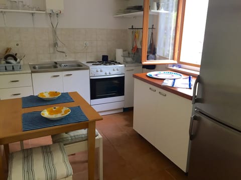 Kitchen fully equiped