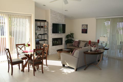 Bright, cheerful and spacious living room.