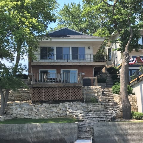 The house from the lake side