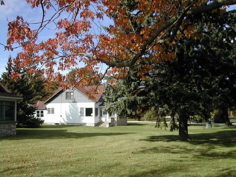 Nice lawn area around the house for outdoor activities.