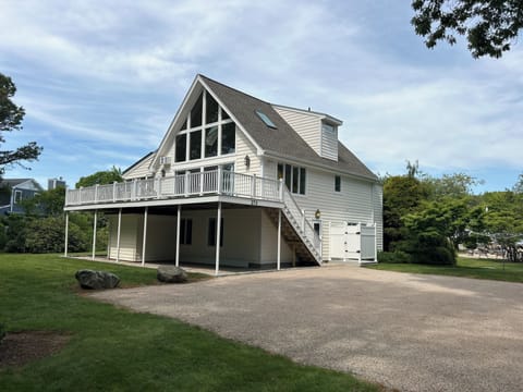 Top two floors make up the rental. Lots of space for parking.