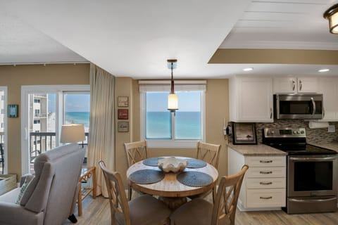 Kitchen table with gulf view