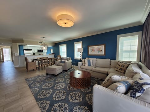 Open Concept! Comfy Furniture