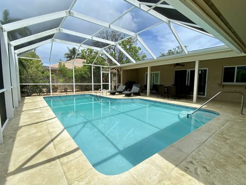 Sunny, warm, inviting! Electric heat and Solar heat keep the water 'just right'!