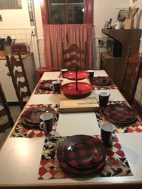 Fully stocked kitchen with stove, microwave, 2 crockpots, plenty of cookware.