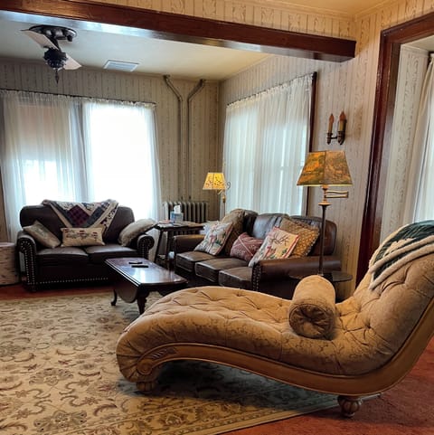 The chaise is everyone’s favorite!!