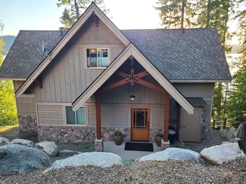 Front Entrance from driveway side