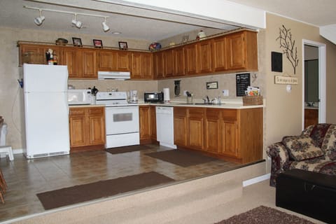 Kitchen Supplied with Dishes & Condiments 