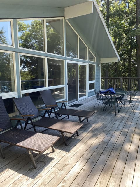 Large Deck For Entertaining & Sun Seekers