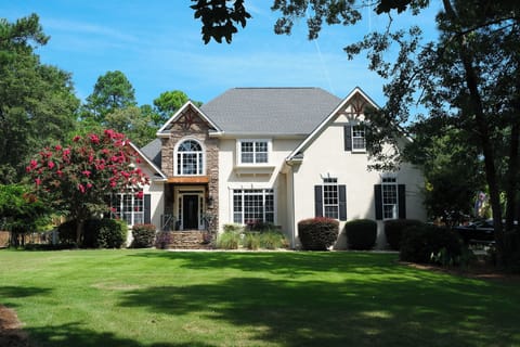 2 acres of landscaping and outdoor entertainment