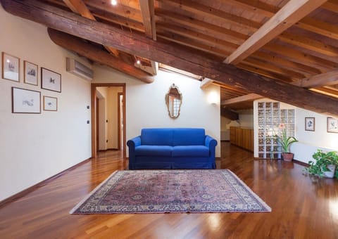 Spacious living room with king size double sofa bed