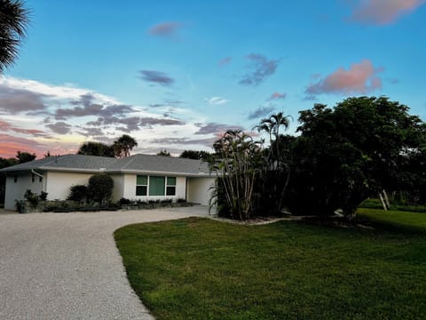 The house seen from the road.