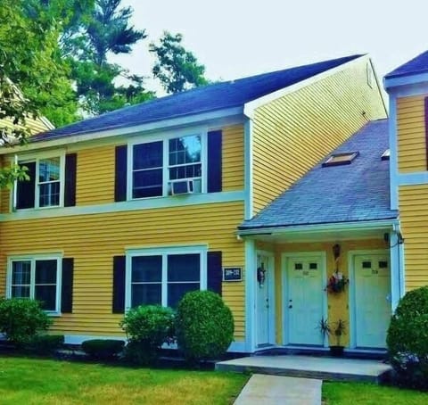 Welcome to 161 Saco Avenue, Jameson Woods Condo Unit #212