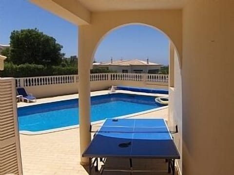 table tennis table