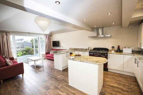 Kitchen and Garden room