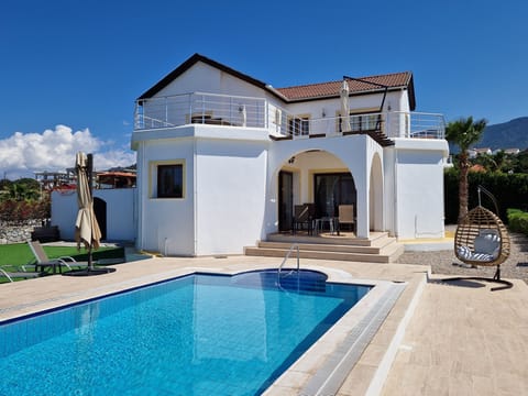 Jasmine Villa, Esentepe