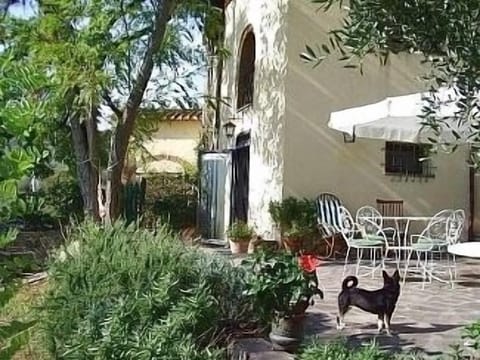 Apt 3, 'L'Acetaia', private terraced-garden