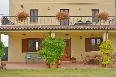 Lunch under the terrace & dinner on it