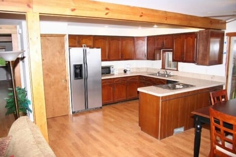 House - Open Kitchen