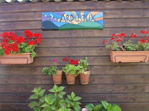 Welcome to the hamlet of Ardilloux