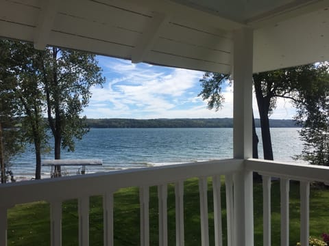 2nd story porch