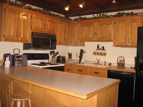 Kitchen, fully furnished