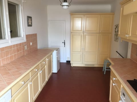 Kitchen - main house